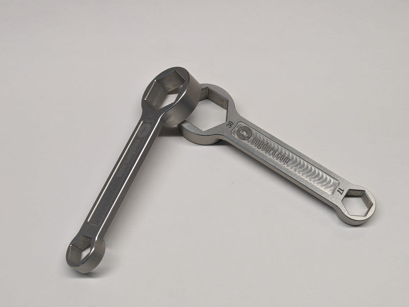 ToeWRENCH v2 - Axle Wrench and Tow Rope - 7075 Aluminum and a New Design